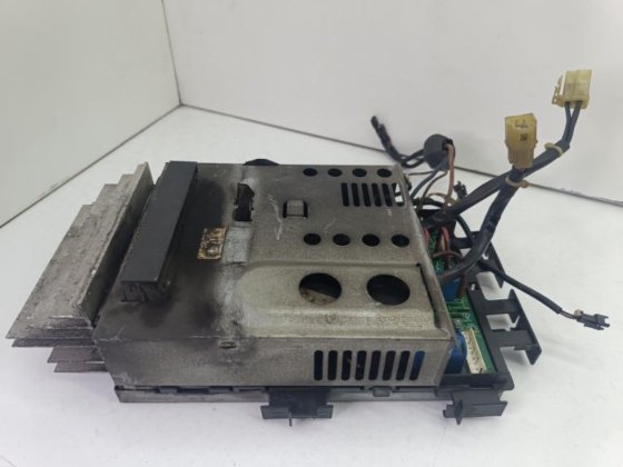 电子控制单元（ECU）