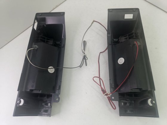 仅限 LED 电视扬声器