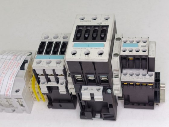 带合约的电机控制器