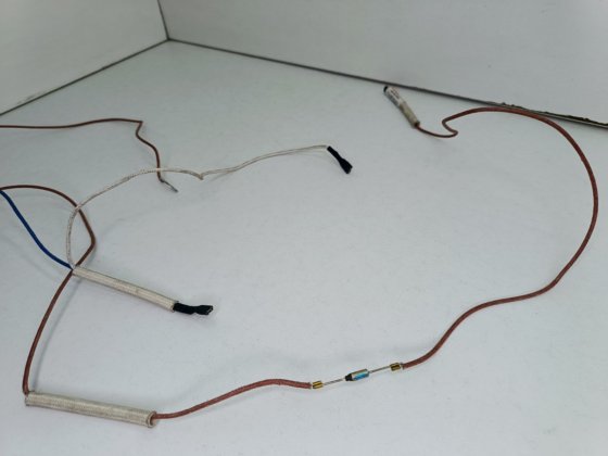 自助餐保温器导线