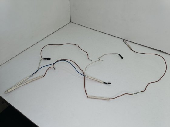 自助餐保温器导线