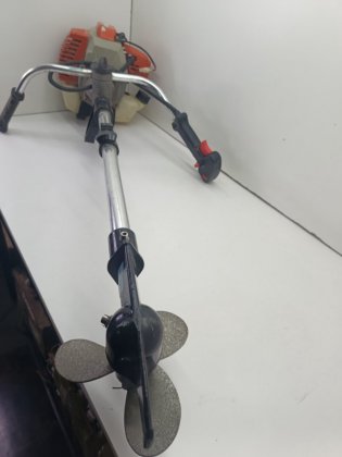 带铝制叶片的舷外马达