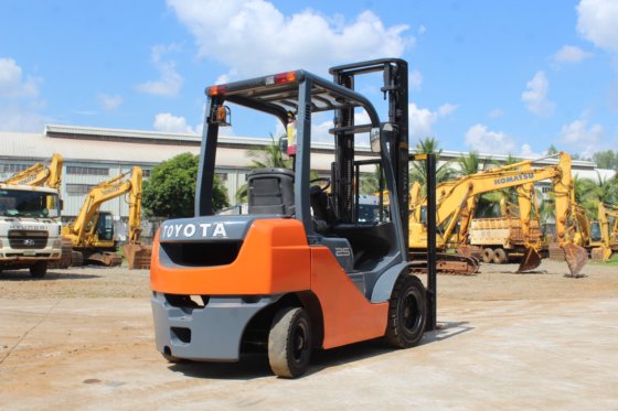 2011 丰田 62-8FD25 2.5 吨叉车