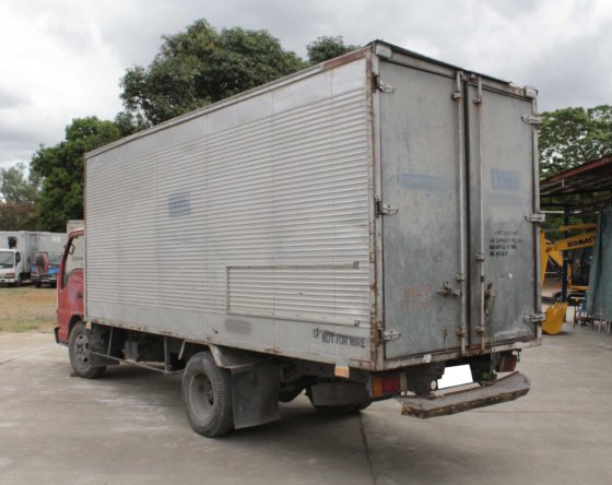 五十铃精灵 4X2 6W 铝制厢式货车 |