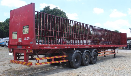 2010 Transbilt 三轴 A 型框架托盘拖车