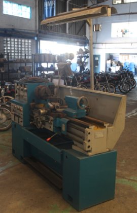 工业机械 / 用于脚手架框架制造的机械臂