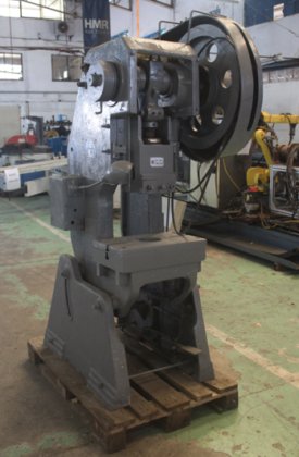 工业机械 / 用于脚手架框架制造的机械臂