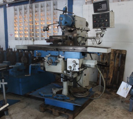 工业机械 / 用于脚手架框架制造的机械臂