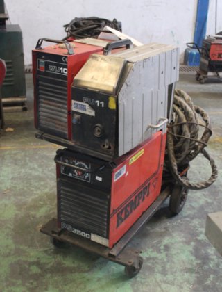 工业机械 / 用于脚手架框架制造的机械臂