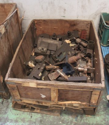 工业机械 / 用于脚手架框架制造的机械臂