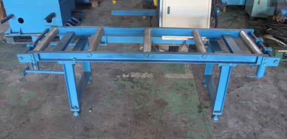 工业机械 / 用于脚手架框架制造的机械臂