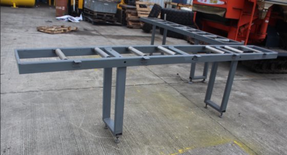 工业机械 / 用于脚手架框架制造的机械臂