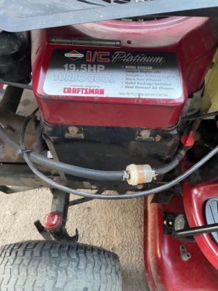 Craftsman YT3000 骑乘式割草机