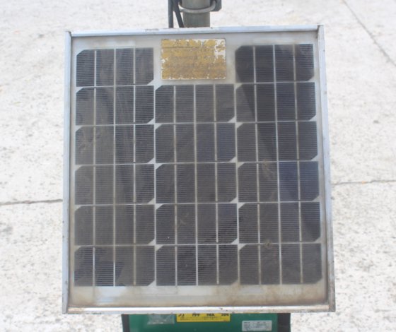 Conlux BT-1D 太阳能交通灯 | QO5-3