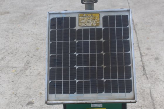 Conlux BT-1D 太阳能交通灯 | QO5-7