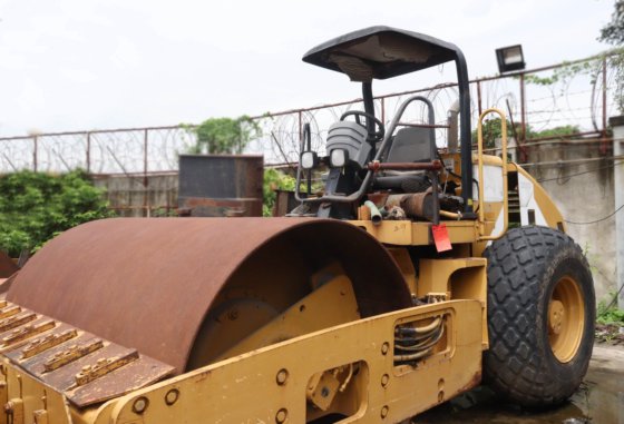 卡特彼勒 2009 压实机 CS-533E