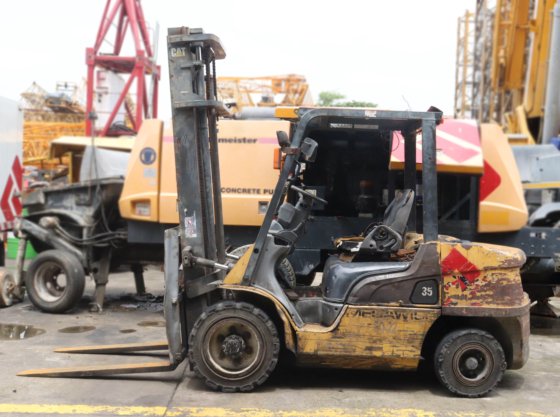 卡特彼勒2013款叉车DP35NT