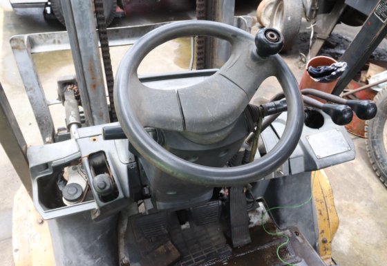 卡特彼勒2013款叉车DP35NT