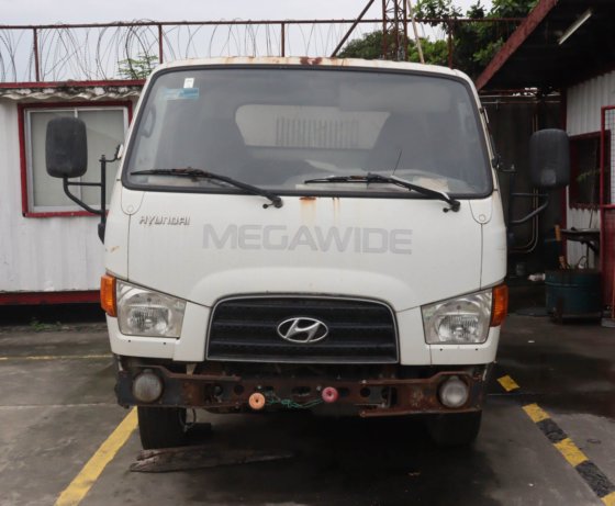 现代 2014 款六轮迷你自卸卡车 HD72 车牌号：AJA8759