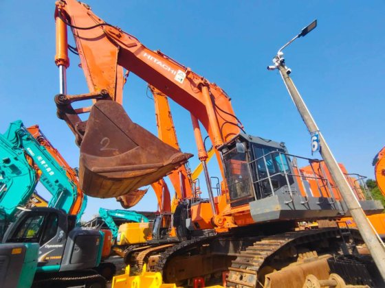 2017 Hitachi EX 1200-6