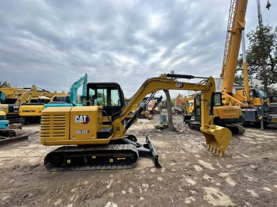 2018 CAT 305.5E