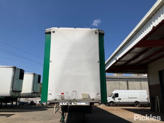 2019年式クルーガーST-3-0D