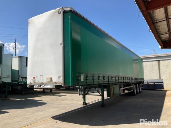 2019年式クルーガーST-3-0D