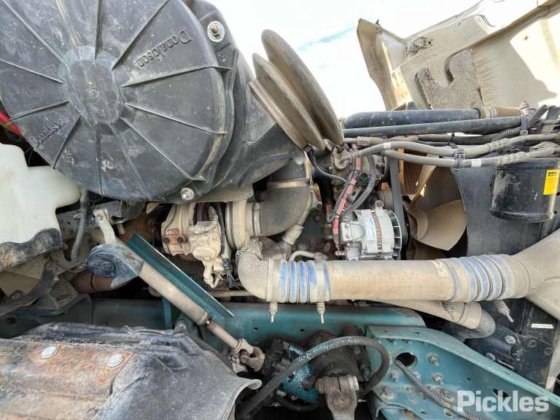 2010年式フレイトライナー コロンビア CL120