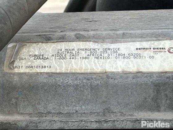 2010年式フレイトライナー コロンビア CL120