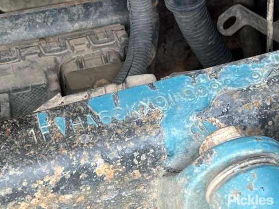 2010年式フレイトライナー コロンビア CL120