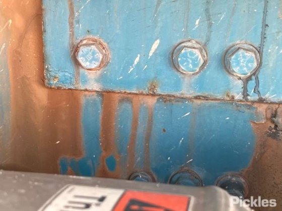 2010年式フレイトライナー コロンビア CL120