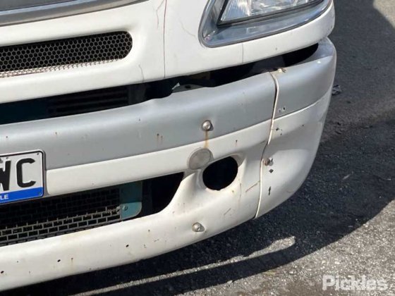 2010年式フレイトライナー コロンビア CL120