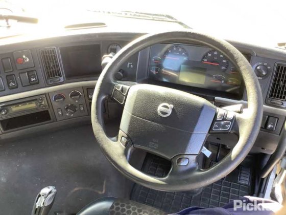 2011年式ボルボ FM 450