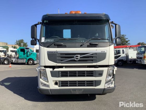 2011年式ボルボ FM 450