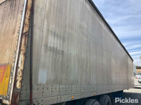 1995 年玛蒂尔达步行地板