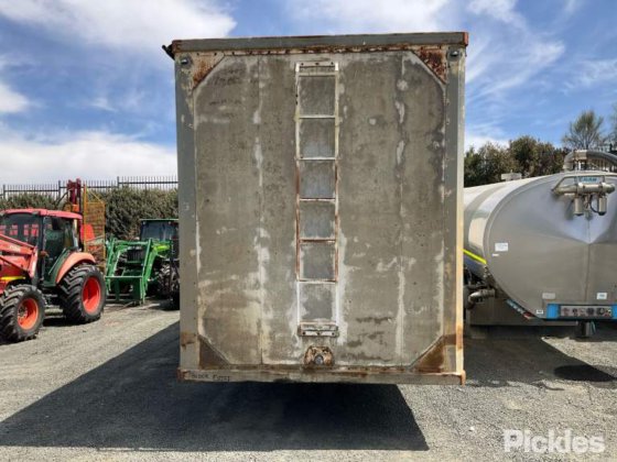 1995 年玛蒂尔达步行地板