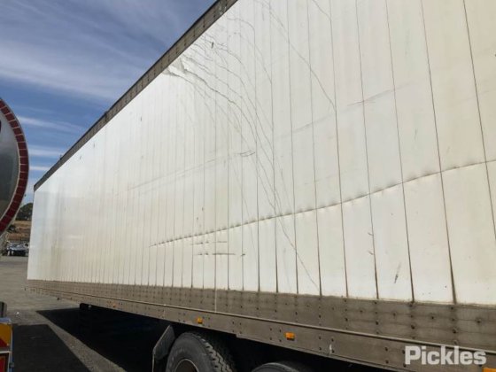 1995 年玛蒂尔达步行地板