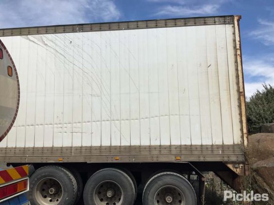 1995 年玛蒂尔达步行地板