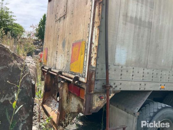 1995 年玛蒂尔达步行地板