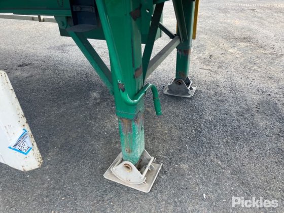 2019年式クルーガーST-3-0D