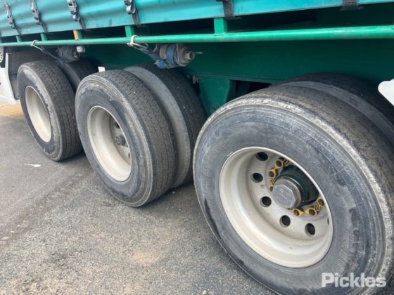 2019年式クルーガーST-3-0D