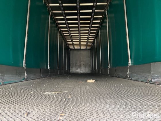 2019年式クルーガーST-3-0D