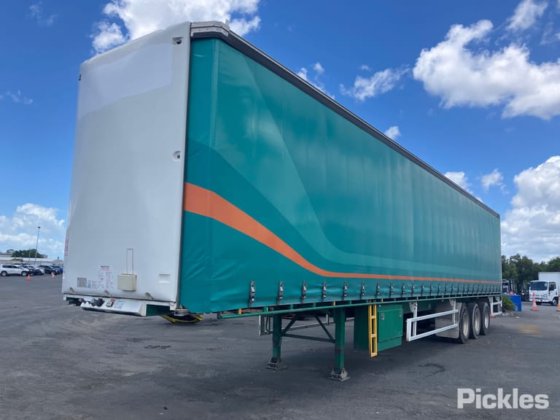 2019年式クルーガーST-3-0D