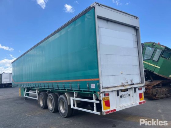 2019年式クルーガーST-3-0D