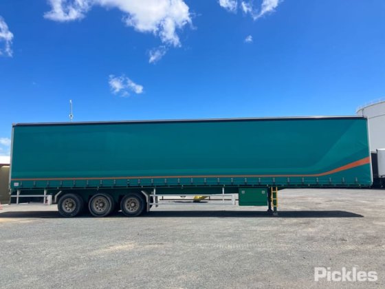 2019年式クルーガーST-3-0D