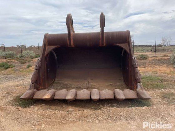 2012 コマツ PC4000