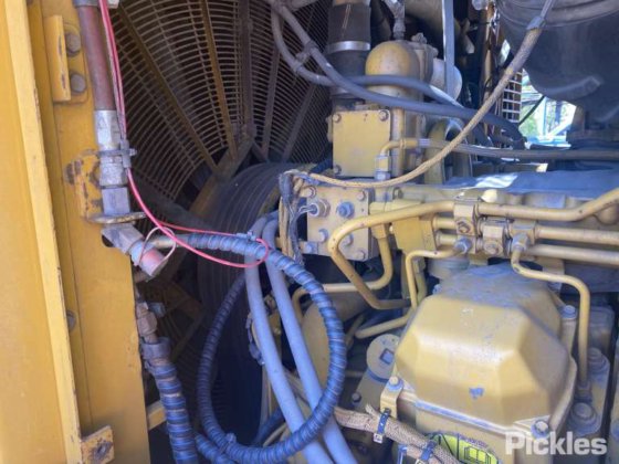 2011年式キャタピラー994F