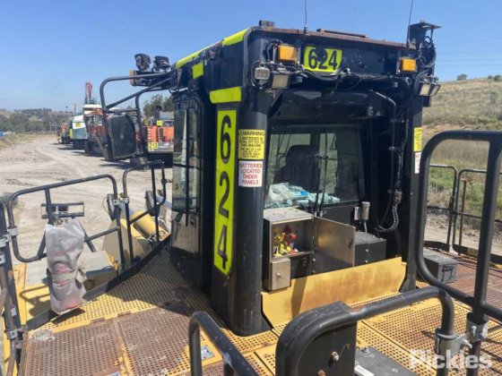 2011年式キャタピラー994F