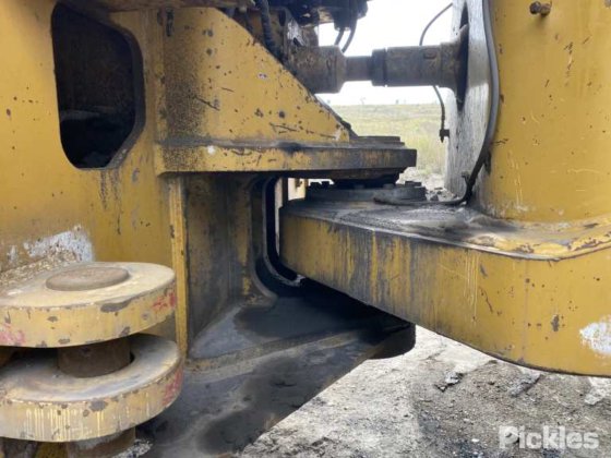 2011年式キャタピラー994F