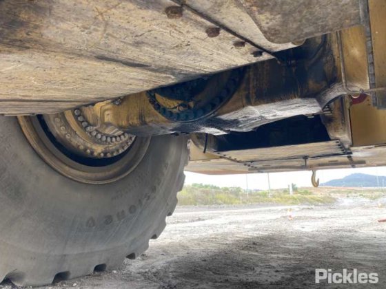 2011年式キャタピラー994F